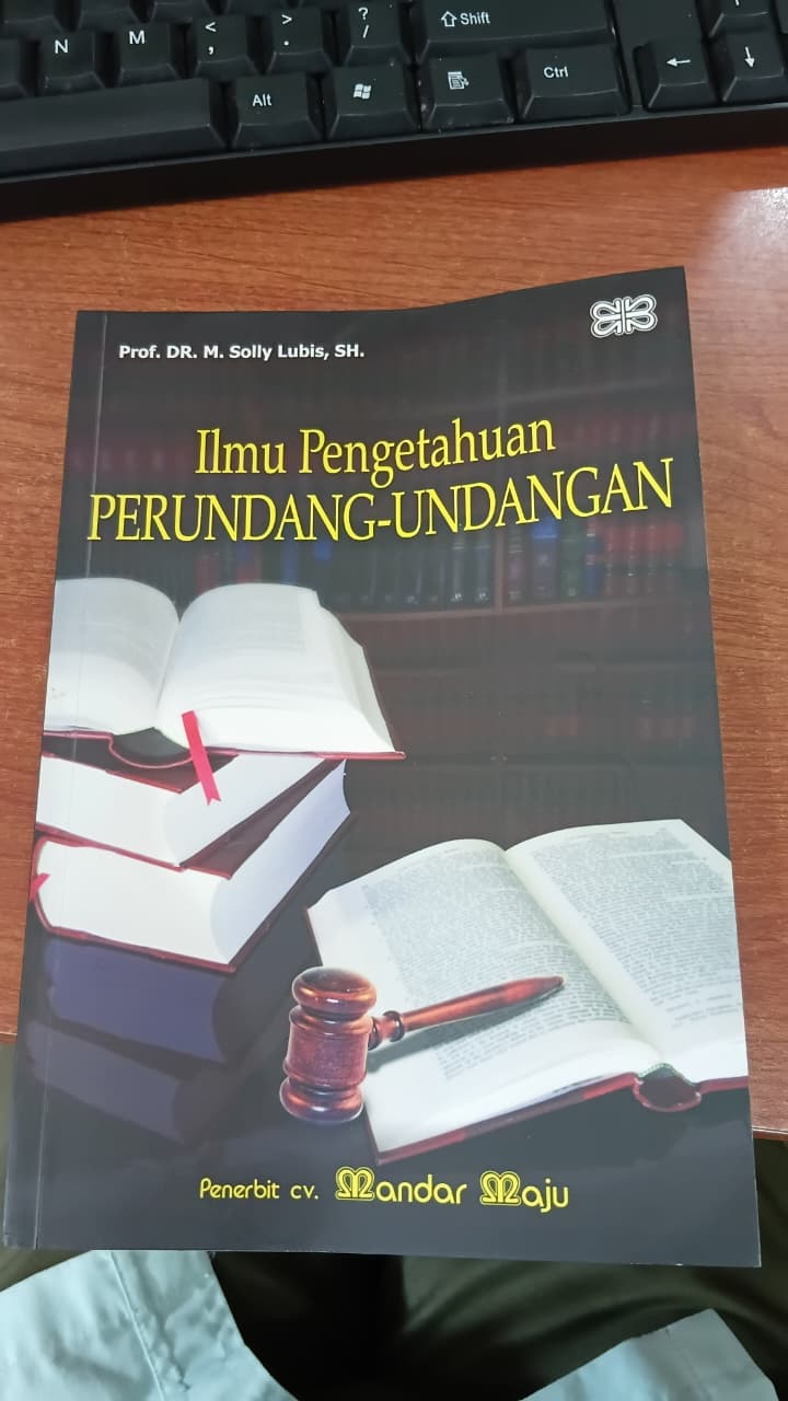 ILMU PENGETAHUAN PERUNDANG-UNDANGAN